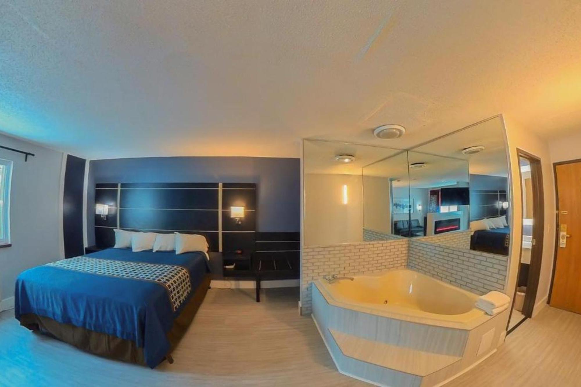 Coratel Inn & Suites By Jasper Hastings Exteriör bild