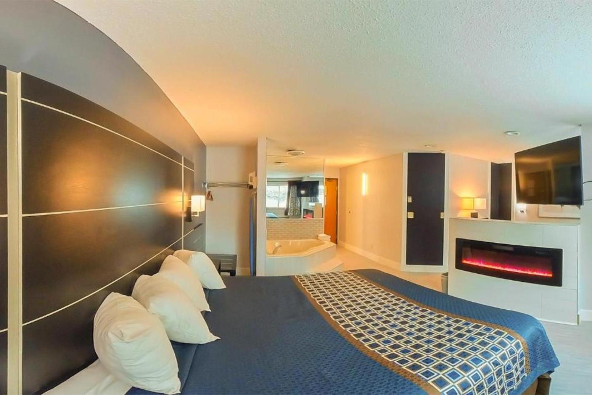 Coratel Inn & Suites By Jasper Hastings Exteriör bild