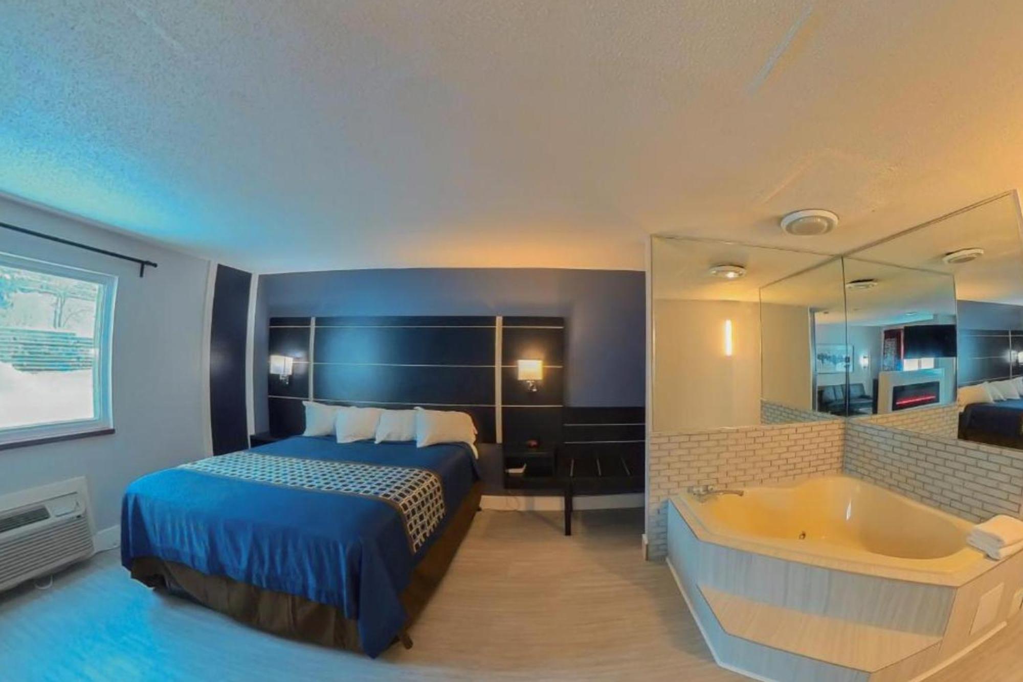 Coratel Inn & Suites By Jasper Hastings Exteriör bild